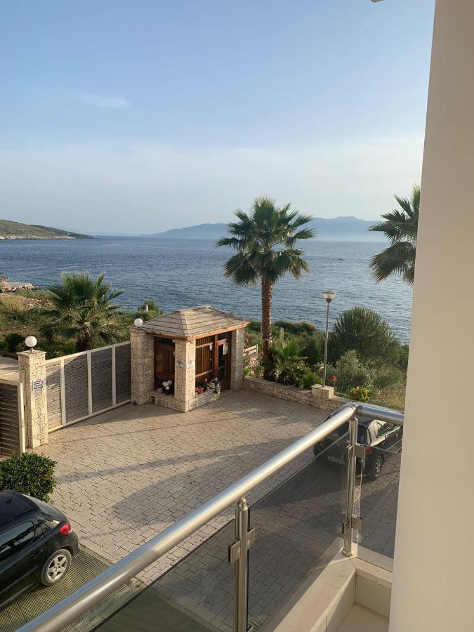 Loli Apartment Luxury White Residence Sarandë Eksteriør billede
