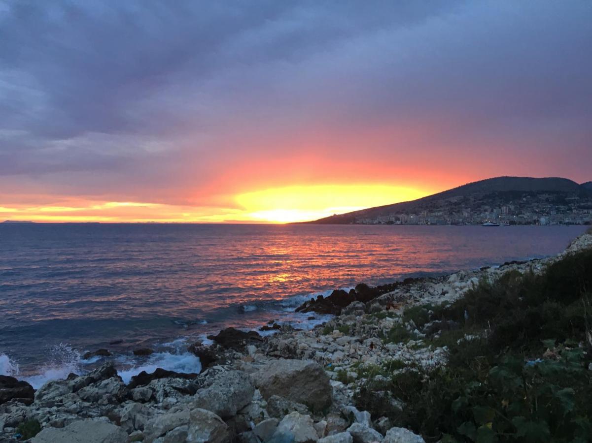 Loli Apartment Luxury White Residence Sarandë Eksteriør billede