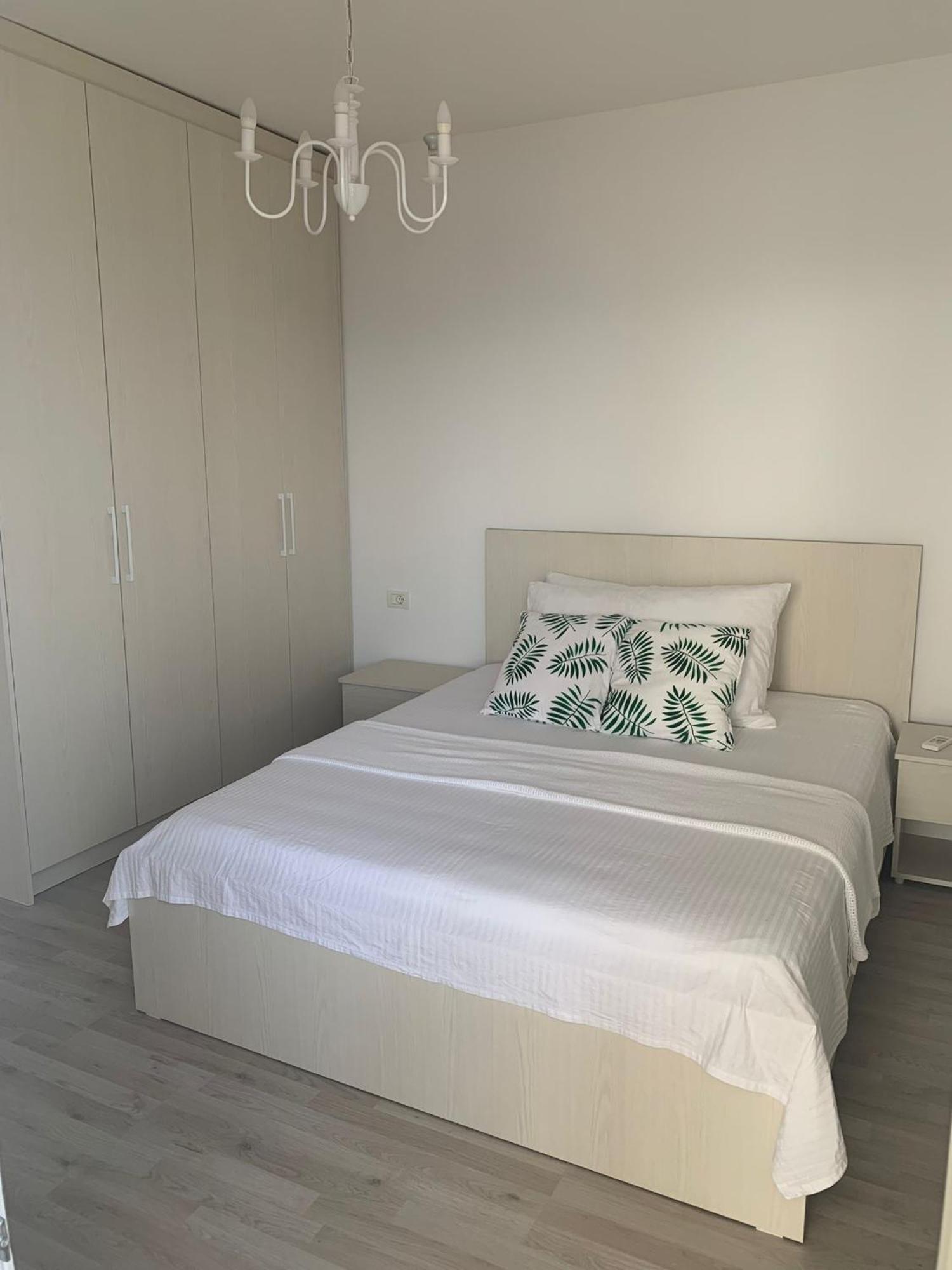 Loli Apartment Luxury White Residence Sarandë Eksteriør billede