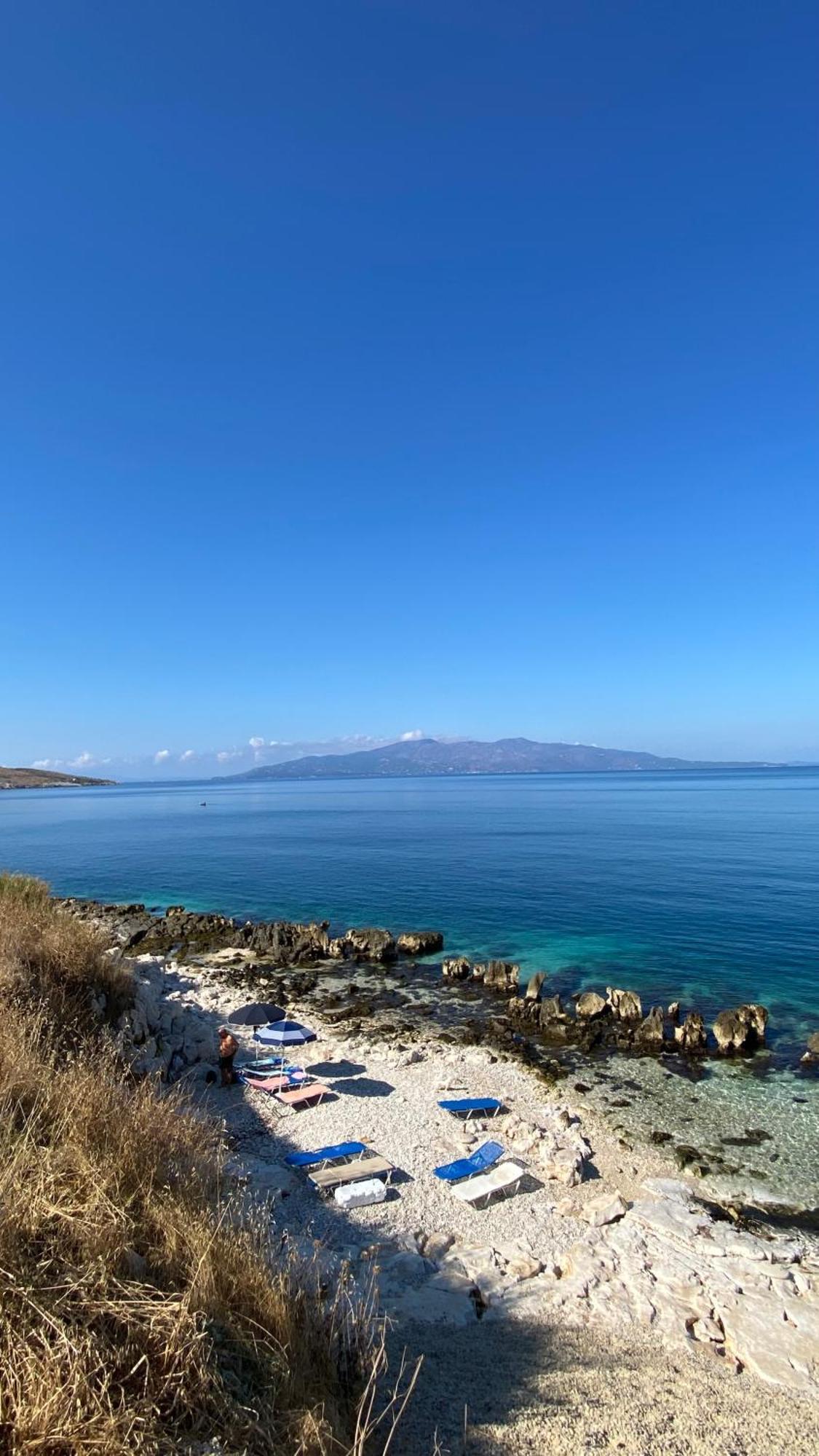 Loli Apartment Luxury White Residence Sarandë Eksteriør billede
